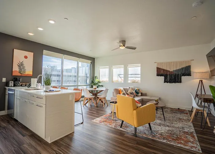 Charming Retreat In Heart Of Slc