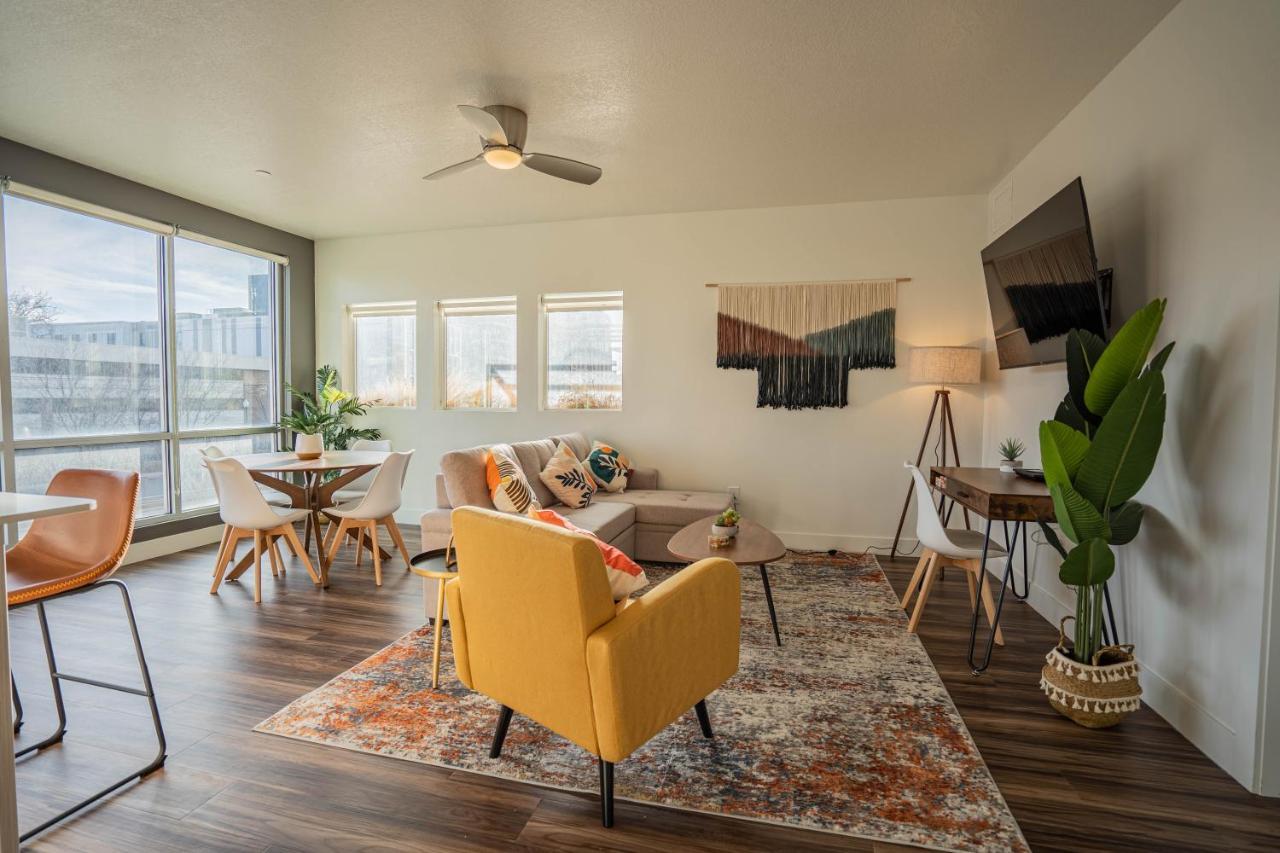 Charming Retreat In Heart Of Slc